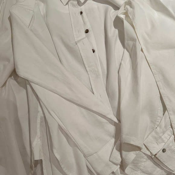 Four White Ladies Shirts - Picture 11 of 13